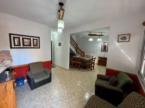 Casa 3 ambientes con 2 baños