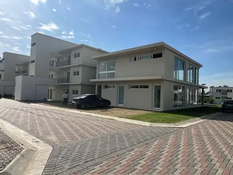 Casa en Venta en La Lonja, USD 210.000