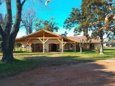 Casa 25 ambientes con 10 baños