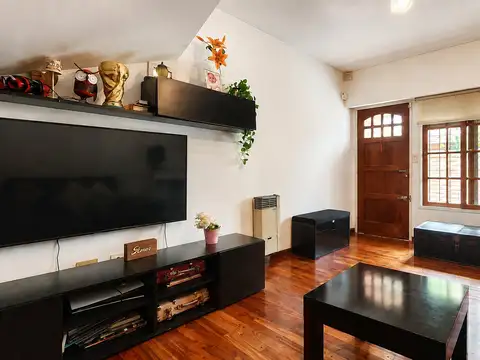 Casa 4 ambientes con 1 baño