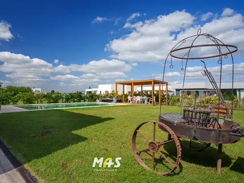 Residencia de Autor en Manuel Belgrano | 260 m² de Vanguardia | Lote 793 m² | Lujo Sustentable