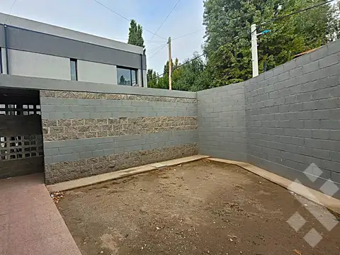 Depto Tipo Casa 3 ambientes con 1 baño