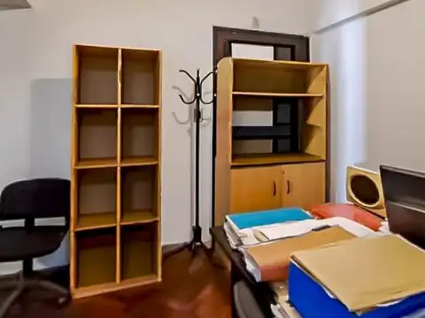 Oficina en Venta al Este