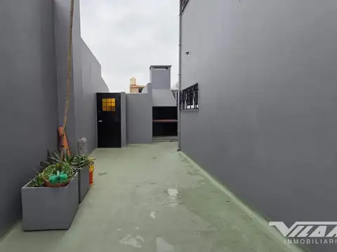 Depto Tipo Casa en Venta con 1 cocheras