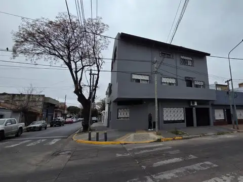 Depto Tipo Casa en Venta de 6 ambientes