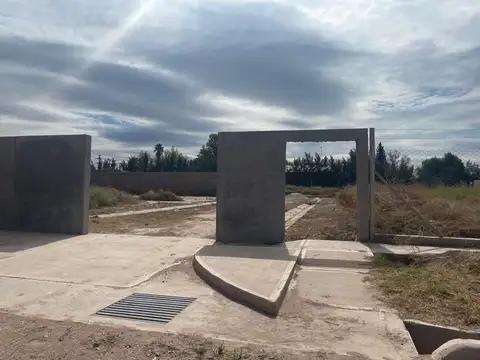 Venta lote en barrio semi privado San Martin