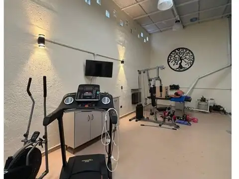 Av. La Plata 4000
