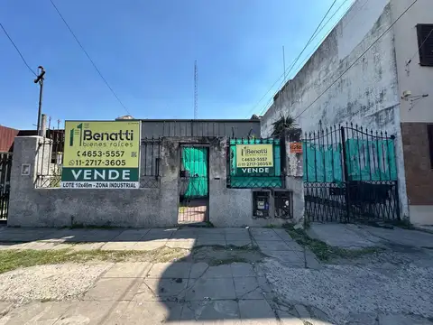 LOTE CON MEJORAS 10X43. ZONA INDUSTRIAL