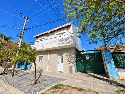 Depto Tipo Casa Monoambiente con 1 baño