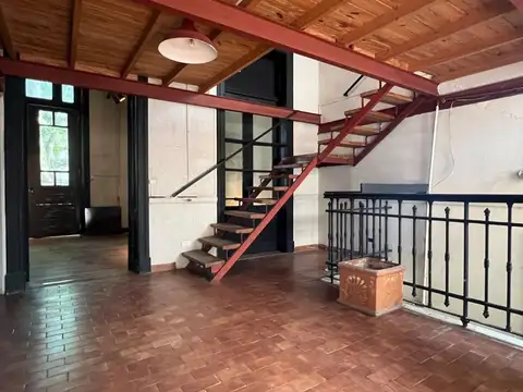 Depto Tipo Casa 4 ambientes con 2 baños