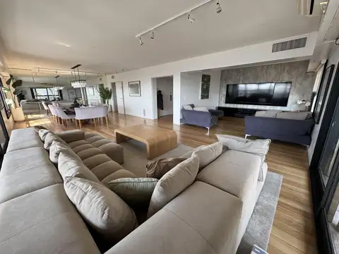 Departamento en Venta con 2 cocheras