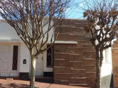 Casa en venta 3 dormitorios en barrio San Martin