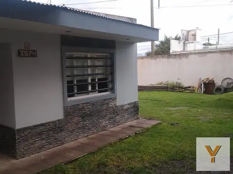 Casa 3 ambientes con 1 baño