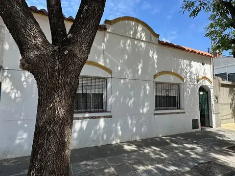 VENTA 2 CASAS ENTRAD.INDEP S/LOTE 300M2 FLORIDA