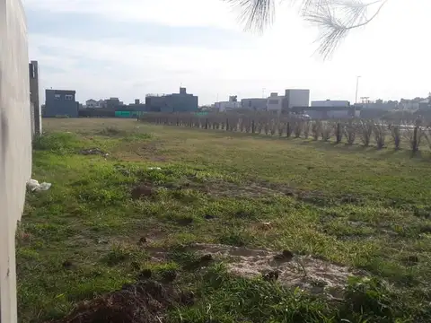 Terreno en Venta en Funes, USD 108.000