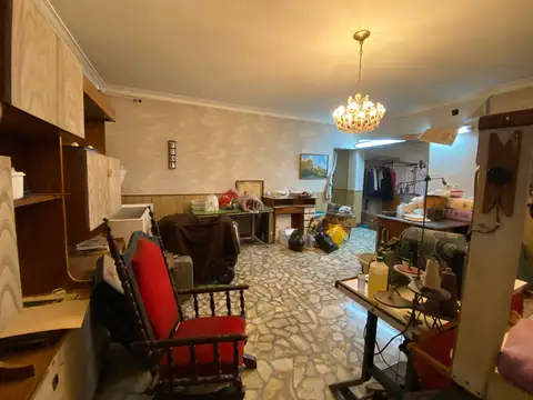 VENTA CASA 4 AMB - W. MORRIS (A REFACCIONAR)