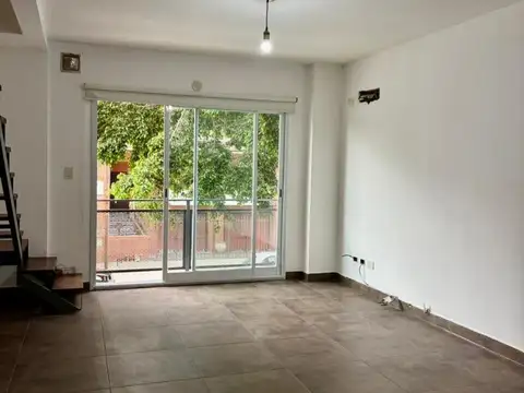 Depto Tipo Casa en Venta de 1 dormitorio