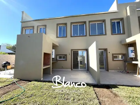 Departamento en Venta en Las Brisas, Pilar Centro