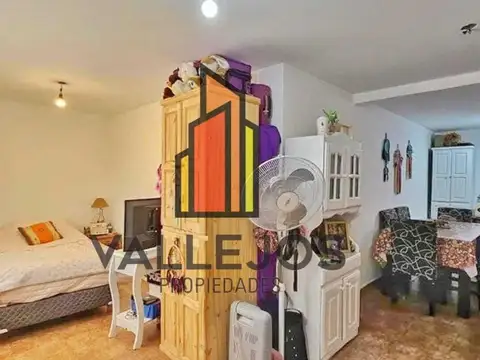 PH en 1° piso monoambiente excelente zona y vista s/ expensa