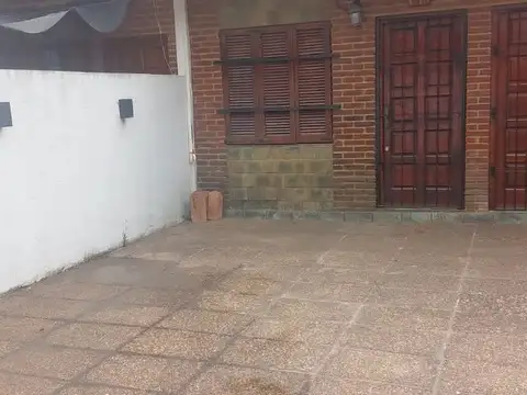 VENTA DUPLEX  2 AMBIENTES GRANDE //  CON COCHERA  //  SAN BERNARDO