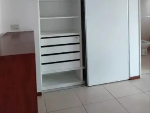 Avenida Escalada 800, Piso 2