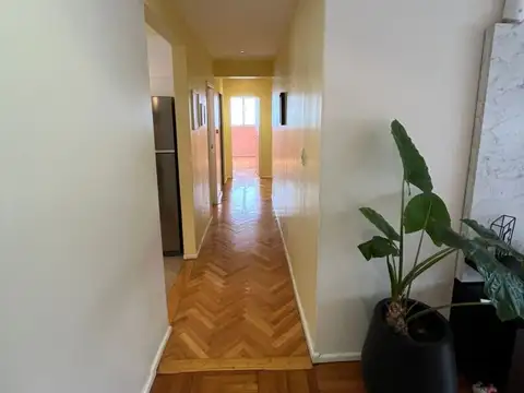 Departamento 4 ambientes con 2 baños