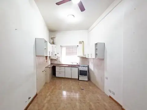 Venta PH al Frente 3 Ambientes en Mataderos