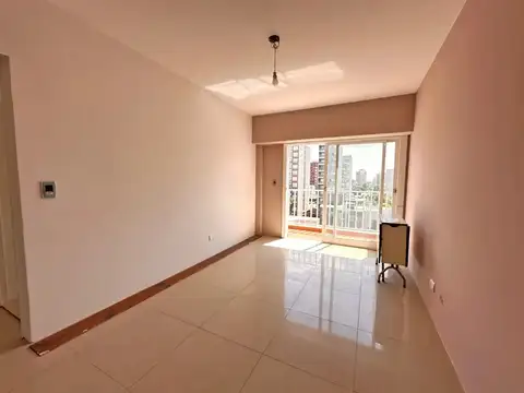 DEPARTAMENTO 2 AMBIENTES CON BAULERA EN CENTRO VILLA BALLESTER