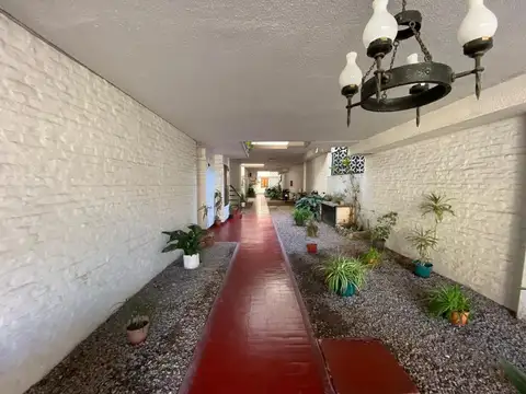 Bartolomé Mitre 700