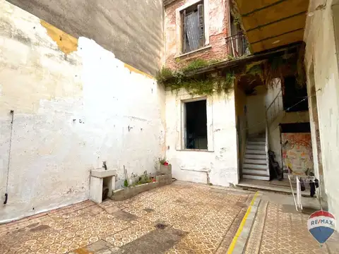 VENTA CASA LOTE PROPIO A REFACCIONAR BARRACAS