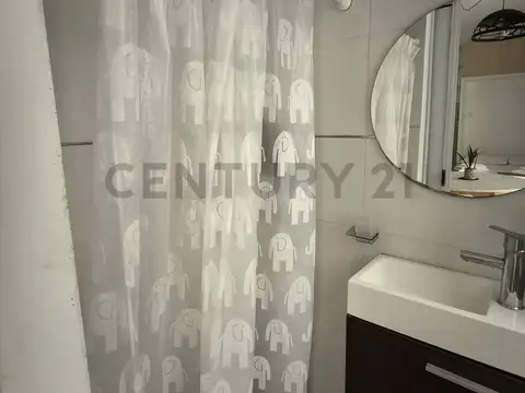 Calle 55 e/ 7 y 8 600, Piso 1