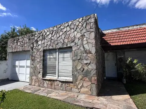CASA EN VENTA BERISSO