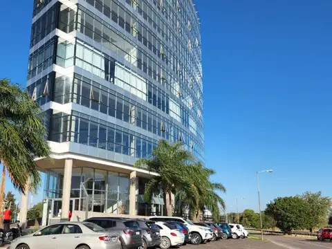 Oficina en Alquiler con 5 cocheras