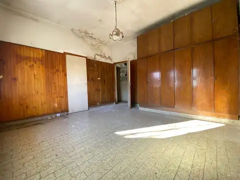 CASA 3 AMBIENTES EN VENTA EN LANUS