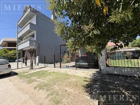 Casa apto comercial en alquiler sobre calle Santiago del Estero, Ingeniero Maschwitz