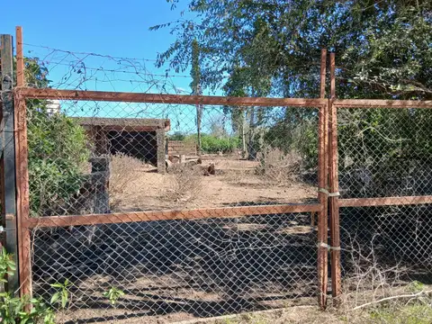 VENTA TERRENO CON MEJORAS EN MI GRANJA