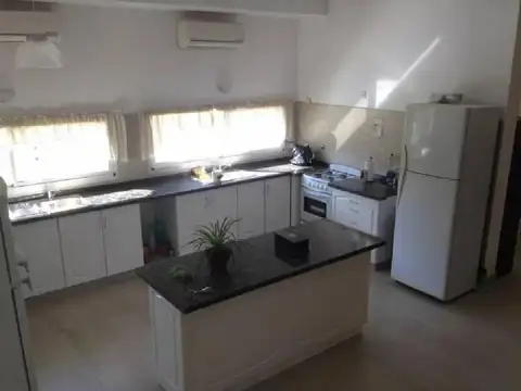 Casa en Alquiler en El Recodo, USD 1.300