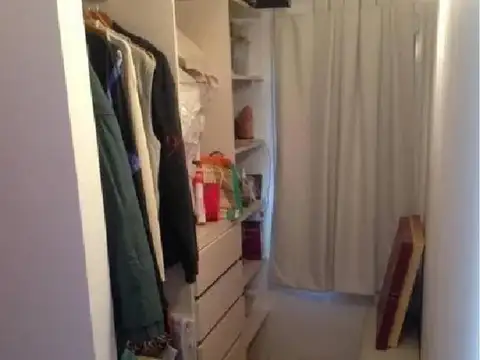 Casa en Alquiler con 2 cocheras