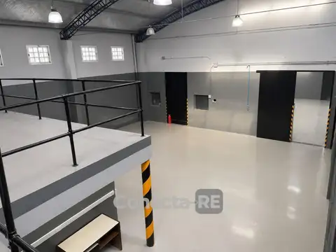 Depósito 1070 m² en Alquiler en José León Suarez