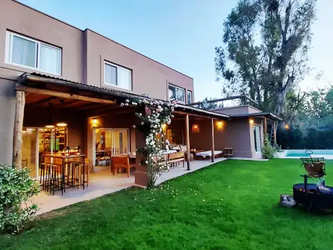 Casa en alquiler temporal barrio la comarca bancalari
