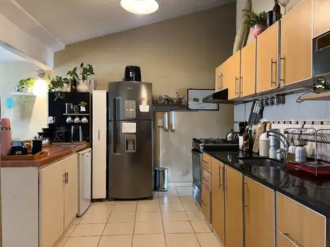 VENTA CASA 2 DORM Y ESCRITORIO SOLARES DE ARGÜELLO