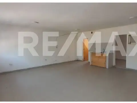 REMAX vende 3 inmuebles en 330mts2