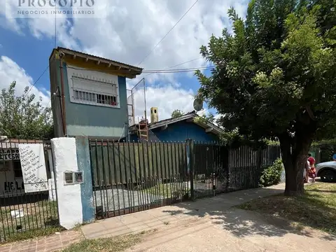 Casa 6 ambientes con 3 baños