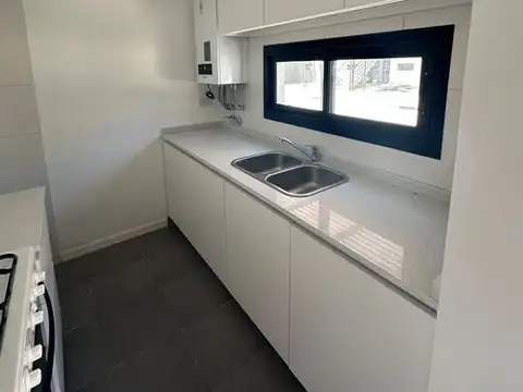 Departamento 2 amb. en alquiler en Complejo Traum con pileta y sum