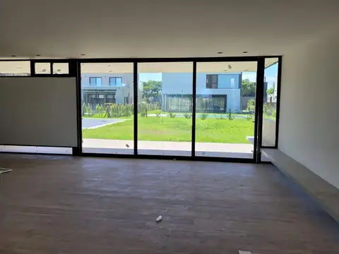 Casa en Alquiler en Puertos - Barrio Vistas, USD 1.600