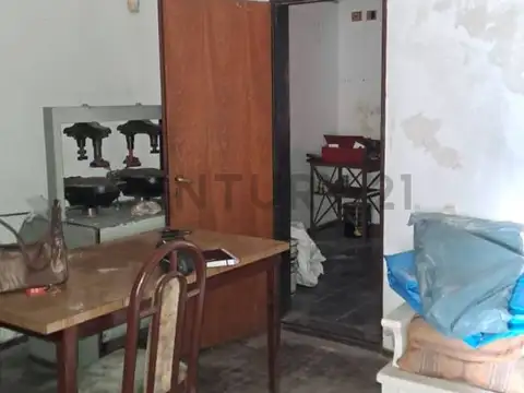 Venta Casa + Deposito, Permuta, BAJO DE PRECIO