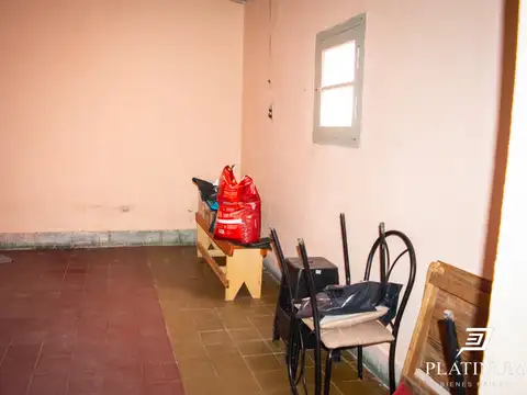 Casa en Venta en San Felipe y Santiago. 3 dormitorios con cochera