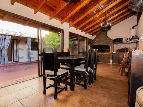Casa en Venta en General Jose De San Martin, USD 169.000