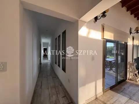 Casa 4 ambientes con 3 baños