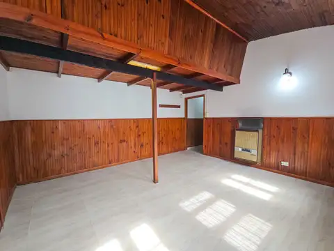 PH departamento 2 amb. con patio - Roca y San Juan